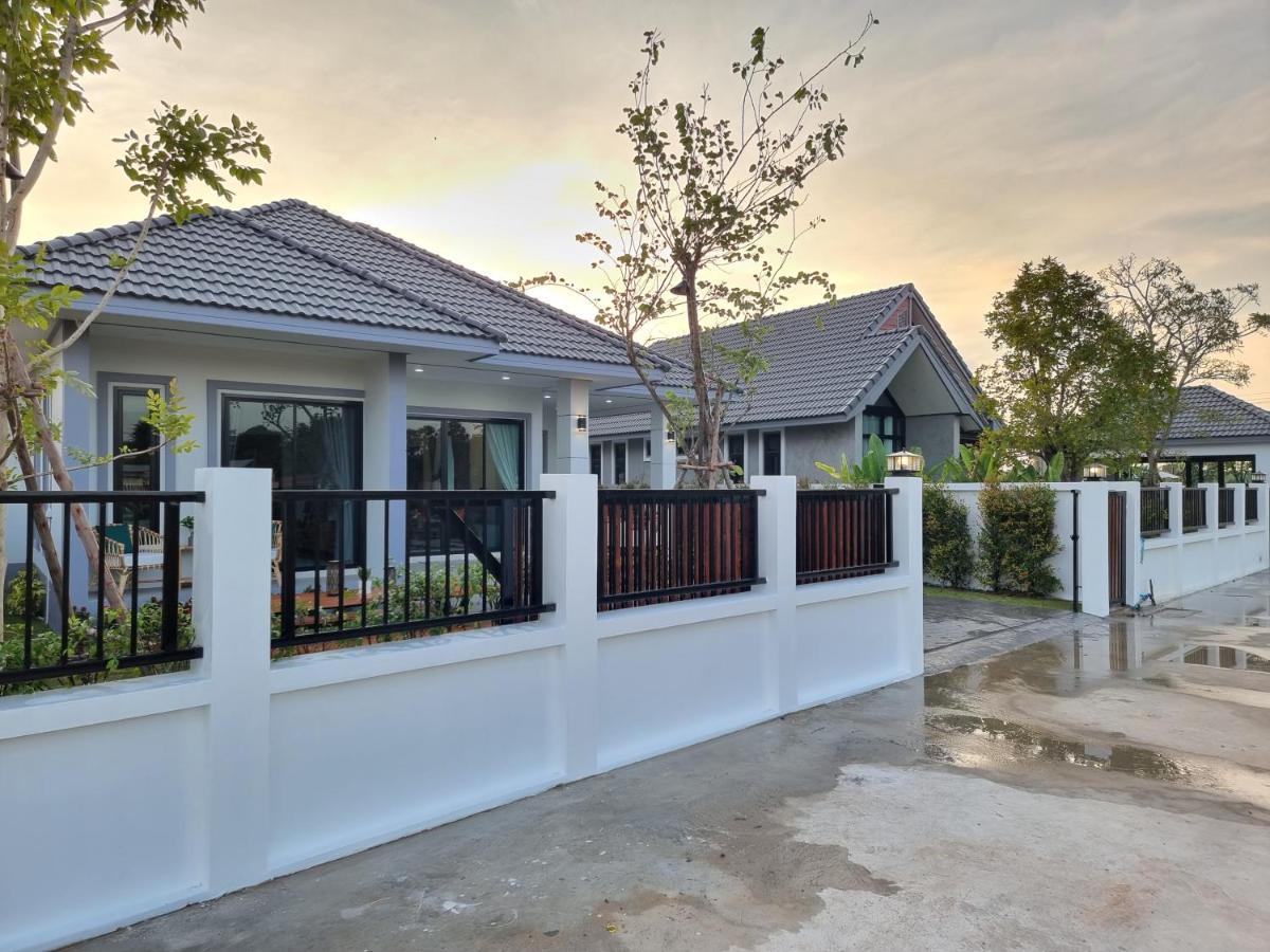 Baan Dalah Buriram Βίλα Εξωτερικό φωτογραφία